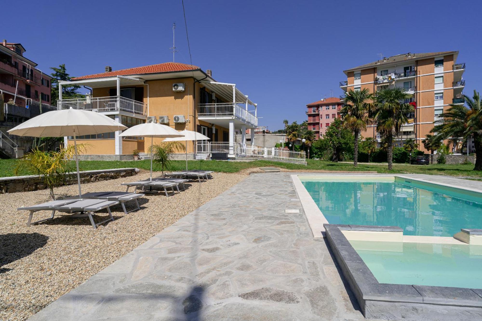 Il Gattino Di Porto - Apt 6 - Monolocale Terrazzo Piscina Imperia Bagian luar foto